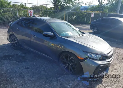 2018 Honda Civic Sport z USA, uszkodzony, nr VIN SHHFK7H49JU207072